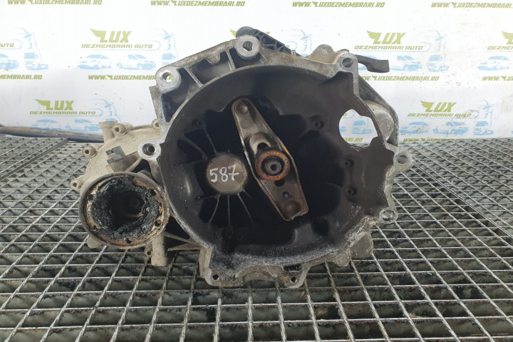 Cutie de viteze manuala 5 trepte MKG Skoda Rapid [2012 - 2017] 1.2 benzina CGPC