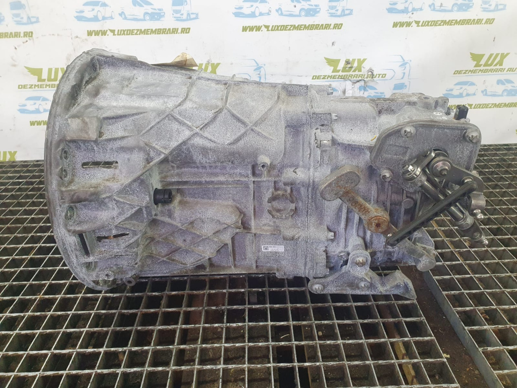 Cutie de viteze manuala 6 trepte 2.2 cdi om651 cod a9062610701 a9062605100 Mercedes-Benz Sprinter 2 906 [facelift] [2014 - 2019]