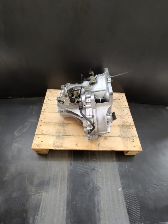 Cutie de viteze manuala Ford Focus 2, Volvo V50 1.6 TDCI - COD 3M5R7F096YF