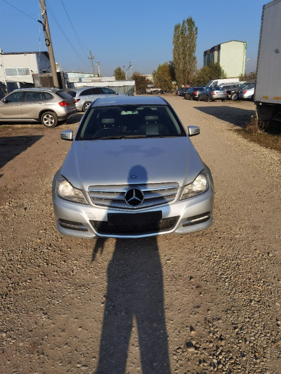 CUTIE DE VITEZE MANUALA MERCEDES e CLASS W212 W204 A2122608000 711653