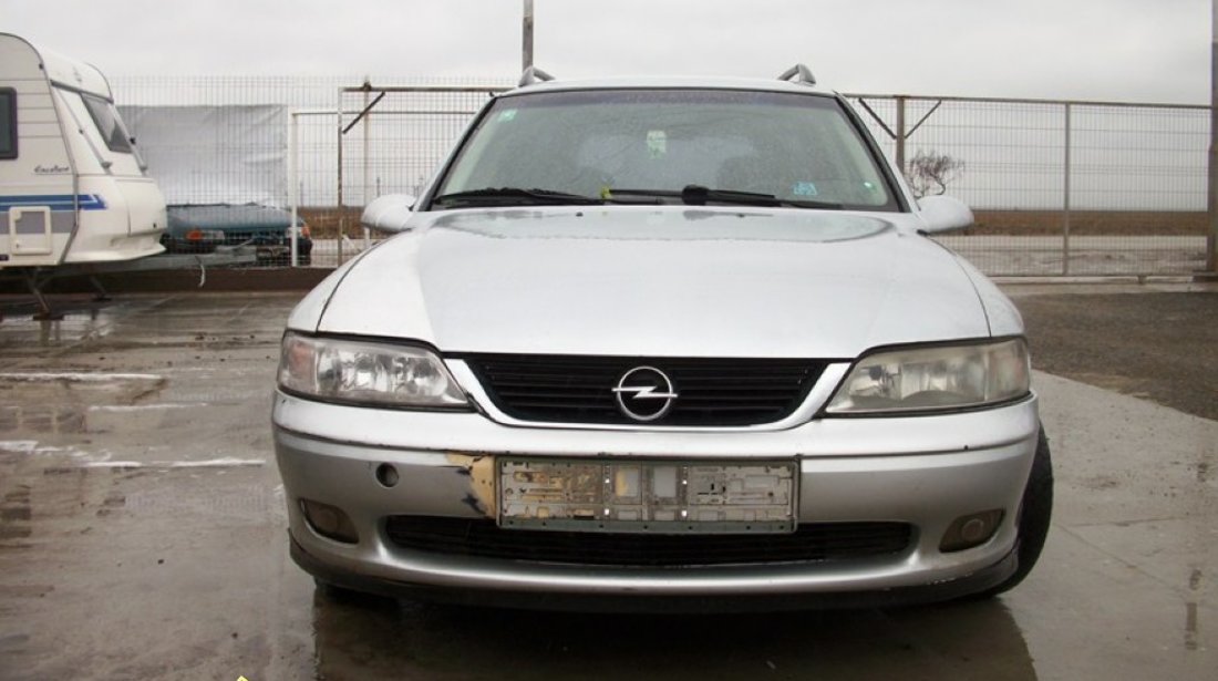 Cutie de viteze manuala opel vectra b caroserie break an 2000 motor 1 8i 16v tip motor x18xe