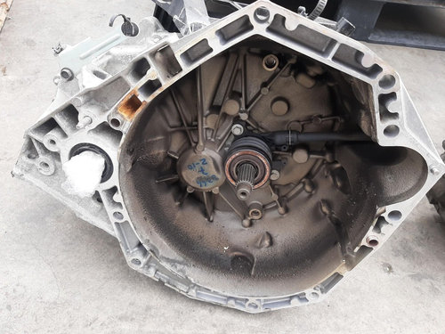 Cutie de viteze manuala tl6100 1.5 dci k9k872 nissan qashqai 2 suv j11 320108291r
