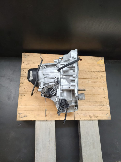Cutie de viteze Renault Clio 3 - COD 7701723247 JH3128 / 8200372957