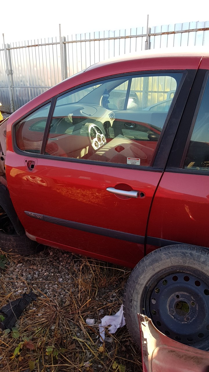 CUTIE DE VITEZE renault modus 1.4 16v 72kw 98cp 2005