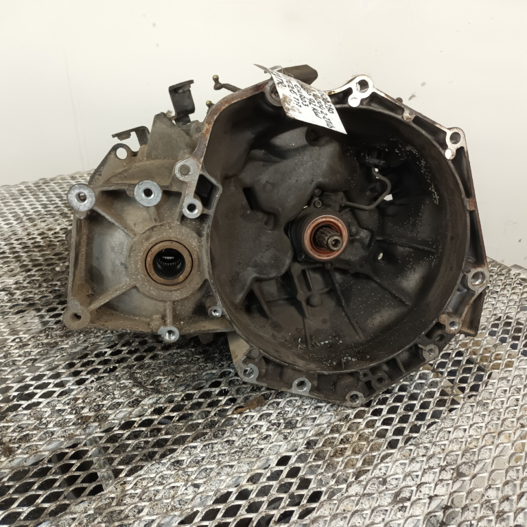 Cutie De Viteze Saab 9-3 (Ys3F) 2003-2012 2.2 Tid D223L Motorina 5 Plus 1 Manuala 5446224, 8200-2