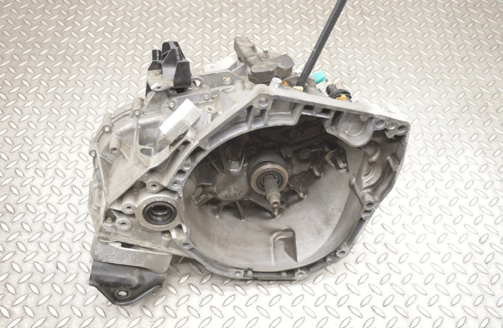 Cutie de viteze TL4164 Nissan Juke 1.0 DIG-T cod motor HRA0 an fab. 2023
