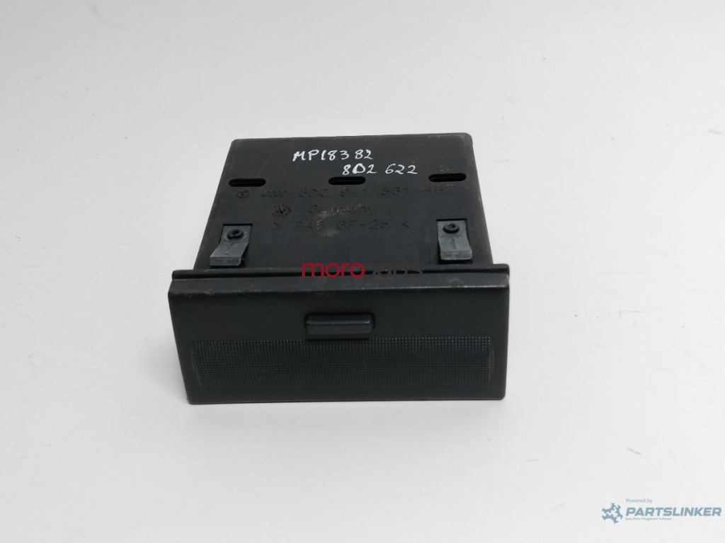 Cutie depozitare AUDI A4 Saloon 8D2, B5 1994 - 2001 VAG 8D0941561