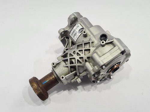 Cutie transfer EJ32-7L486-AC Land Rover Defender L663 AWD 2.0 B cod motor PT204 dupa an fab. 2019