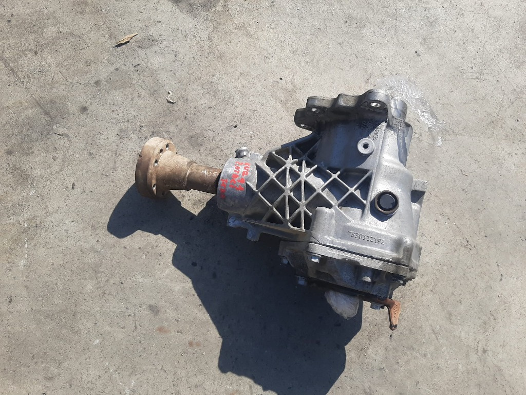 Cutie transfer fata 2.0 tdci txda ford kuga 1 8v41-7l486-ae