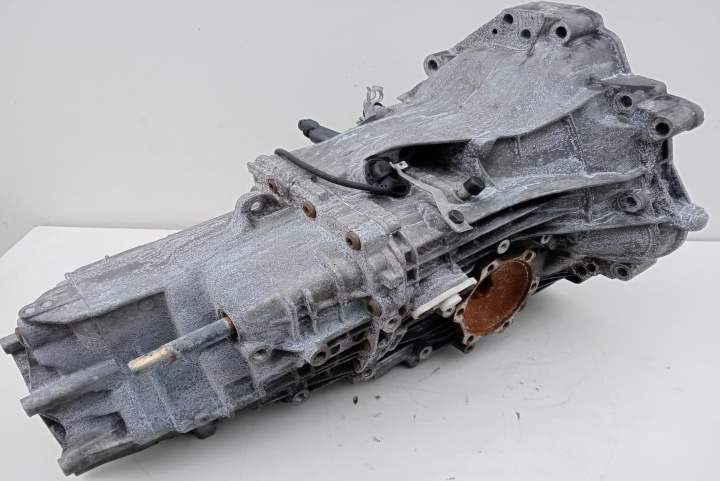 Cutie viteza 1.9 tdi - 6+1 DUK Audi A4 B5 [1994 - 1999]