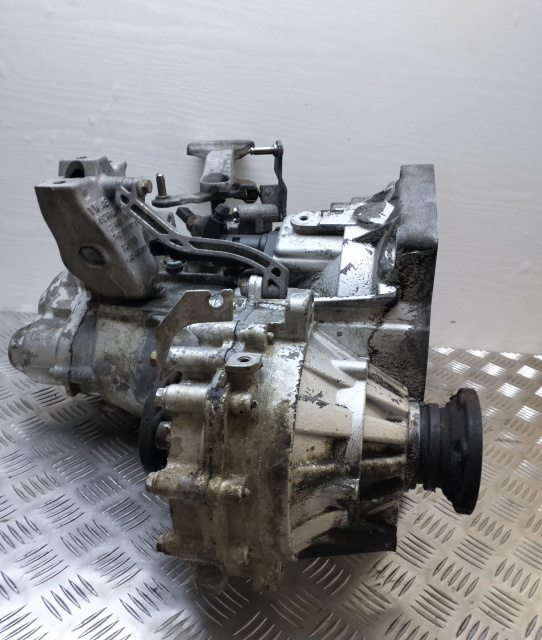Cutie viteza 1.9 tdi 6 trepte Seat Toledo 3 - 5P [2004 - 2010]