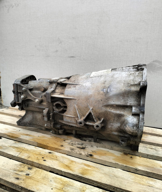 Cutie viteza 2.5 TDI, 6 TREPTE A2112611601 Volkswagen VW Crafter [2006 - 2012] Autobasculanta 4-usi 2.5 TDi MT (136 hp)