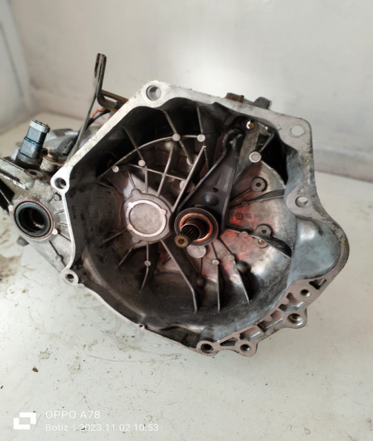 Cutie viteza 5+1, 2.0 i NV-T350 Chrysler Stratus [1995 - 2000]