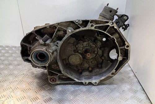 Cutie viteza 5 trepte, 2.5 tdi 102 cp DXZ Volkswagen VW Transporter T4 [1990 - 2003]
