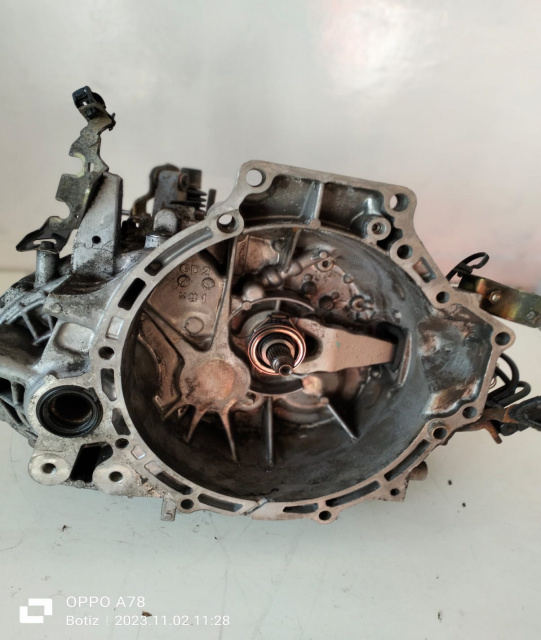 Cutie viteza 6+1, 2.0 d B2C2B Mazda 6 GG [facelift] [2005 - 2007] Sedan 4-usi 2.0 MZR-CD MT (143 hp)