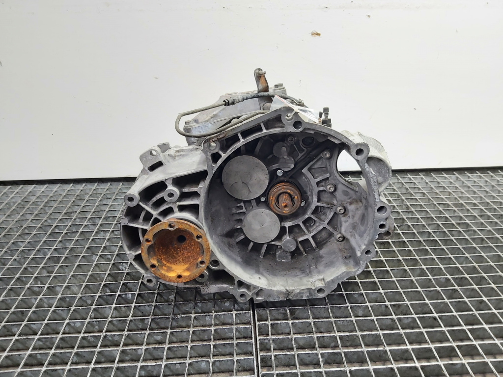 Cutie viteza manuala, cod JLU, Seat Leon (1P1) 2.0 TDI, BMM, 6 vit man (idi:672151)