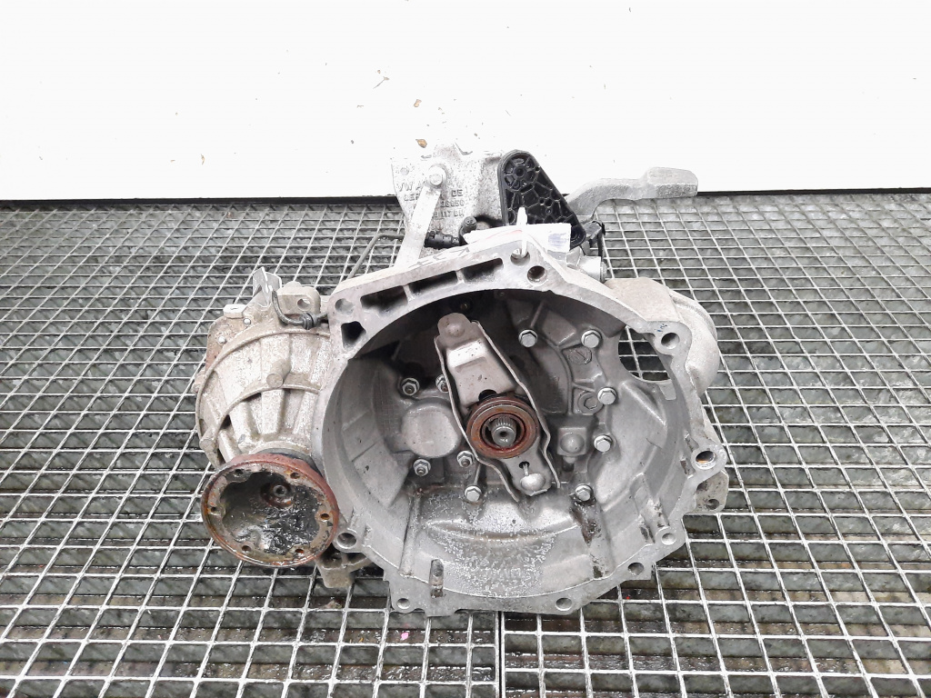 Cutie viteza manuala, cod KJF, VW Passat Variant (3C5), 2.0 TDI, CBD, 5 vit man (pr:110747)