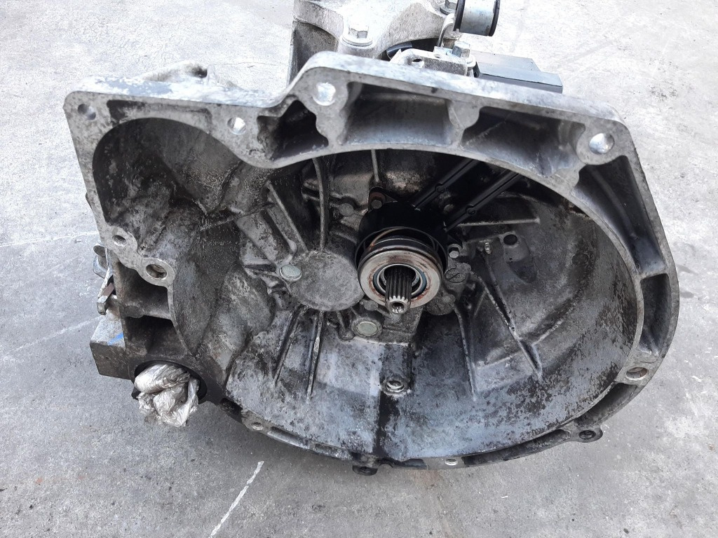 Cutie viteza manuala ford fiesta 5 1.4 tdci f6jb 2n1r-7002ed