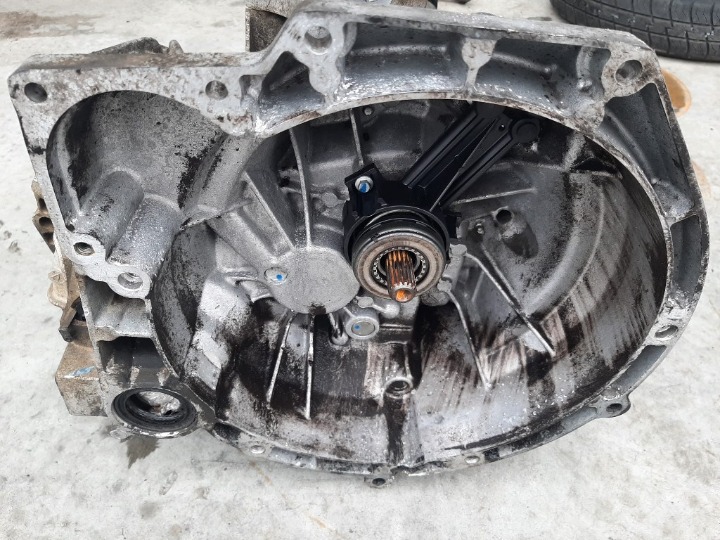 Cutie viteza manuala ford fiesta 5 1.4 tdci f6jb 2n1r-7002-ed rf2n1r-7f096-ab