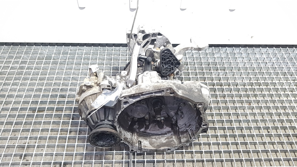 Cutie viteza manuala, Vw Jetta 3 [Fabr 2005-2010] 1.9 tdi, BXE, JCR, 5 vit (pr:110747)