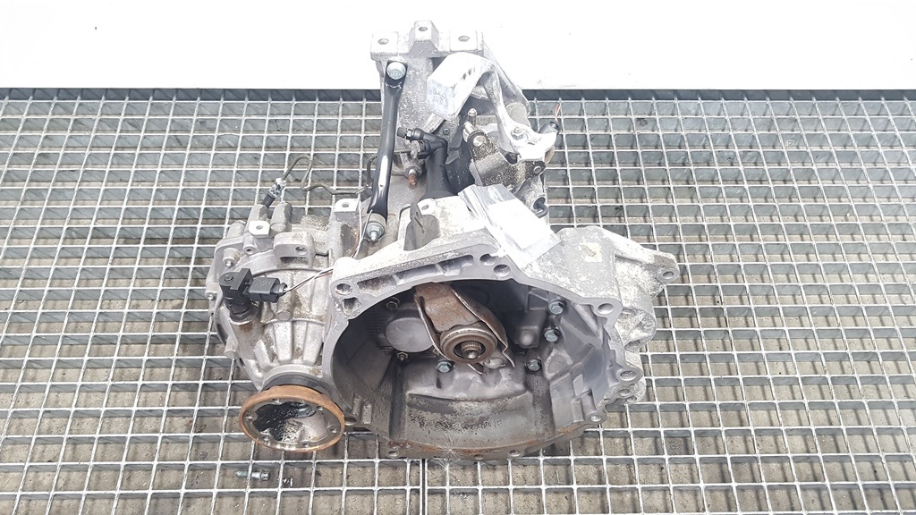 Cutie viteza manuala, Vw New Beetle (9C1, 1C1) 1.6 b, AYD, cod FCH, 5 vit