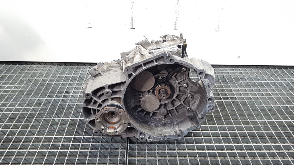 Cutie viteza manuala, Vw Passat (3C2) 2.0 tdi, CBA, LHD (pr:110747)