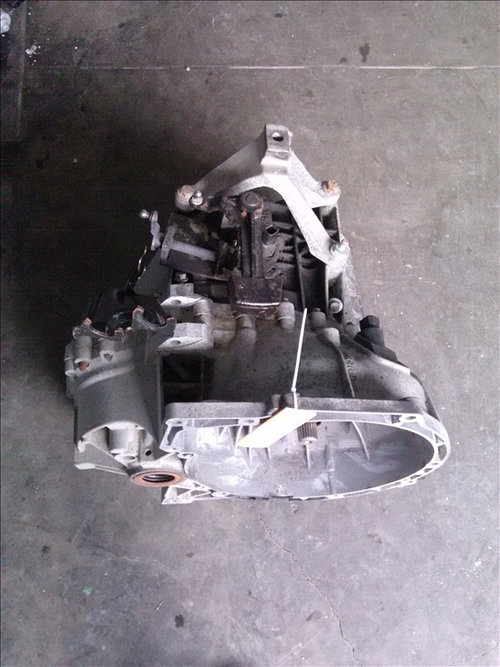 Cutie viteze 1.6 TDCI FORD FOCUS 2 an fabr.2008