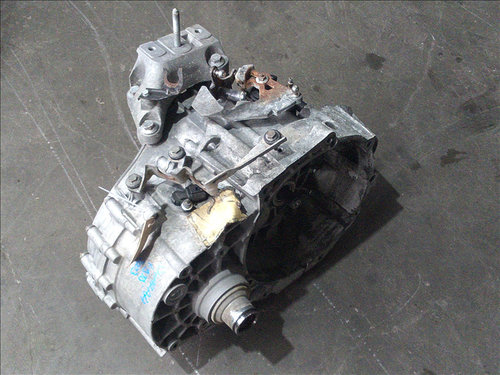 Cutie viteze 1.9 tdi VOLKSWAGEN SHARAN an fabr. 2003