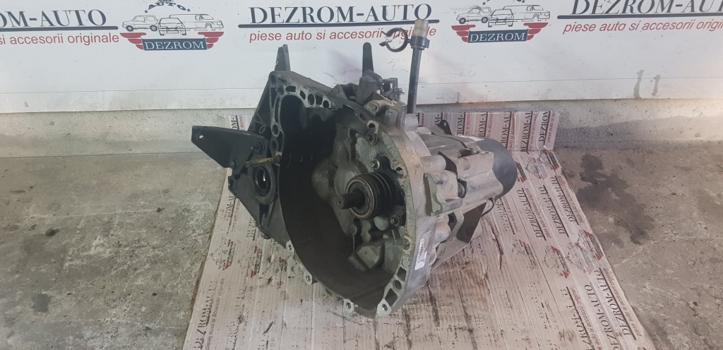 Cutie viteze 5 trepte euro 3 Renault Symbol I 1.5 dCi cod 8200210038