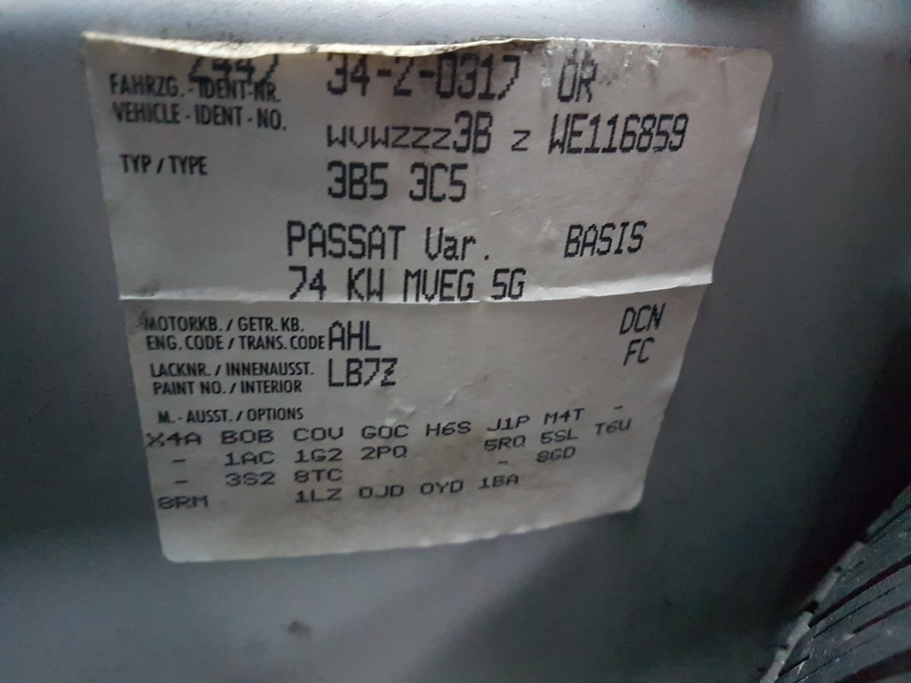 Cutie Viteze 5 Trepte Manuala VW Passat B5 1.6 AHL 100cp 1996 - 2000 COD : DCN