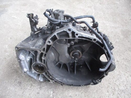 CUTIE VITEZE 6+1 TREPTE COD EQ06C NISSAN X-TRAIL 2.2 DI 4x4 100KW 136CP FAB. 2001 - 2007 ⭐⭐⭐...