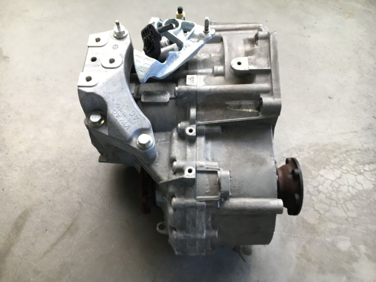 Cutie viteze 6 trepte cod kxz vw passat b6 2.0 tdi cbbb 170 cai