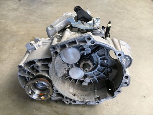 Cutie viteze 6 trepte cod kxz vw passat cc 2.0 tdi cbbb 170 cai