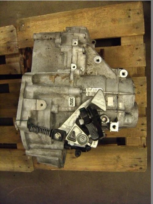 Cutie viteze 6 trepte vw eos 2.0 tdi common rail tip motor cba cod kxx