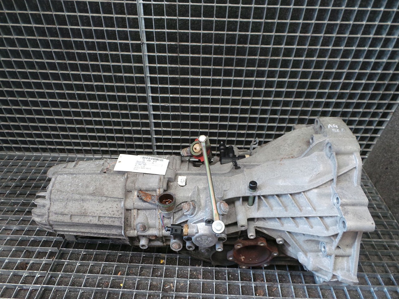 CUTIE VITEZE AUDI A4 A4 2.0 TDI - (2004 2007)