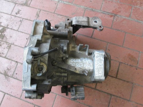 Cutie Viteze Automata 1.6 FSI VW TOURAN cod HLP