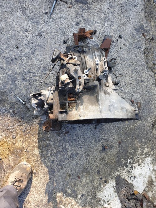Cutie Viteze Citroen C4 2.0HDI 136CP 6+1viteze
