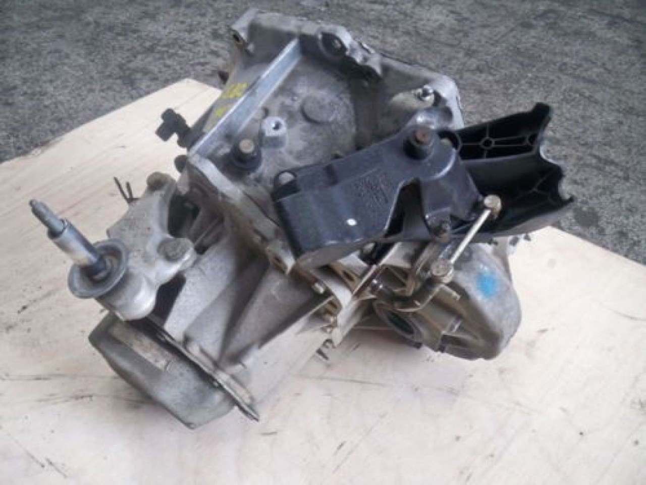 Cutie Viteze Cod 20dp35 citroen jumpy 1.6 hdi 9hu