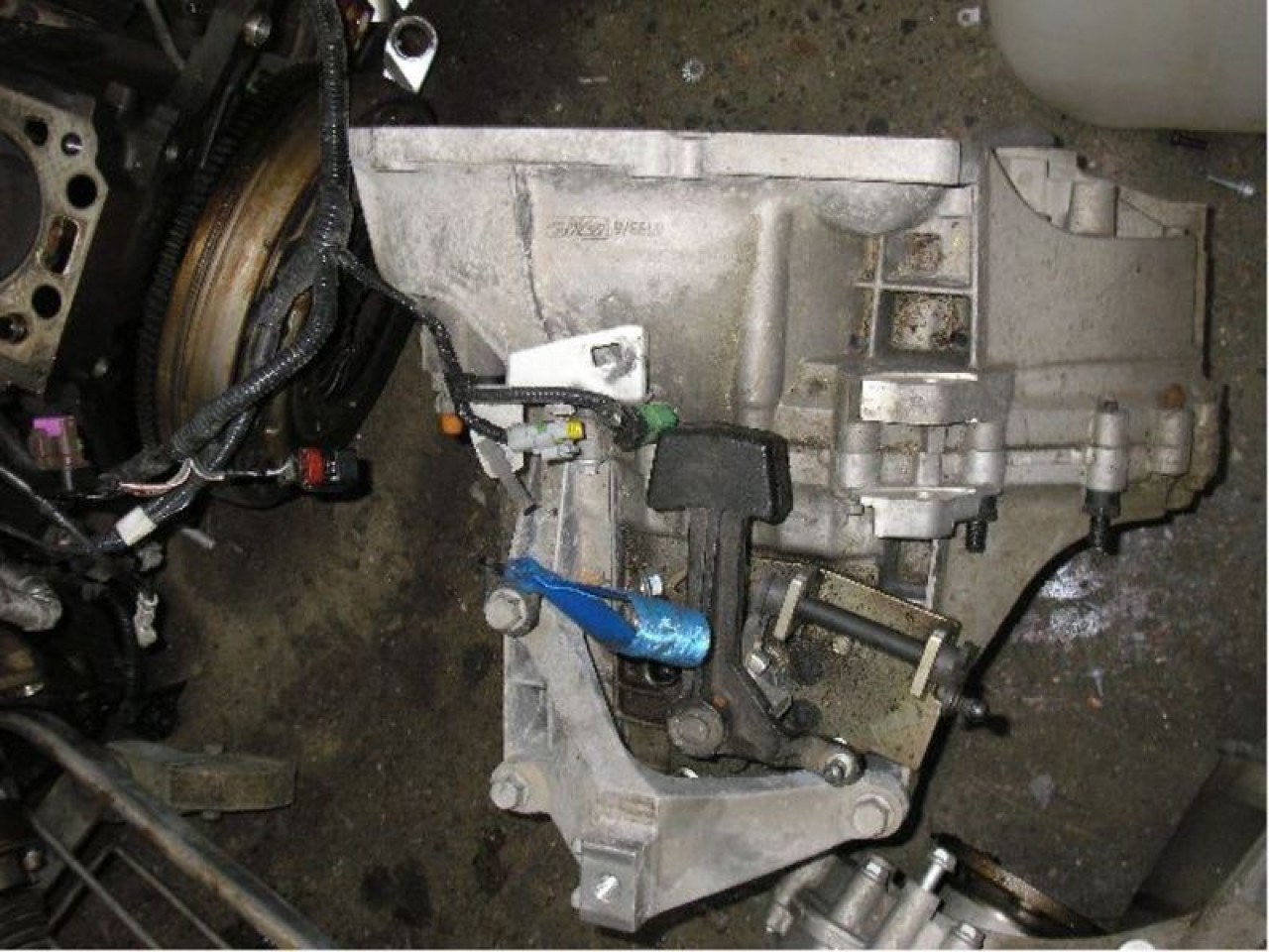 Cutie viteze cod 3m5r-7f096-yf mazda 3 1.6di turbo