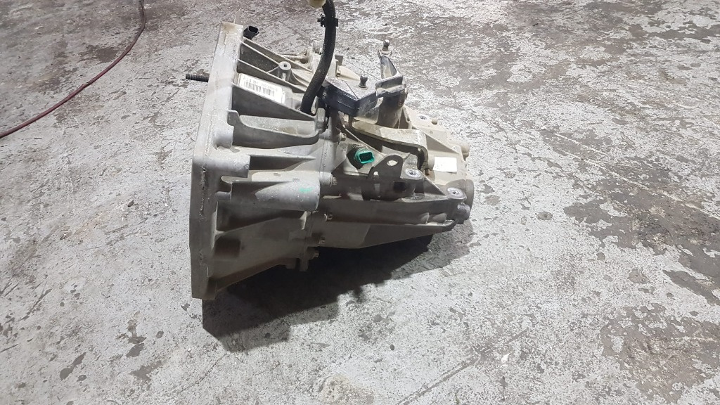 Cutie Viteze cu start stop Renault Megane IV 1.3 TCE H5H-B4 140 cai TL4B352 320100000R