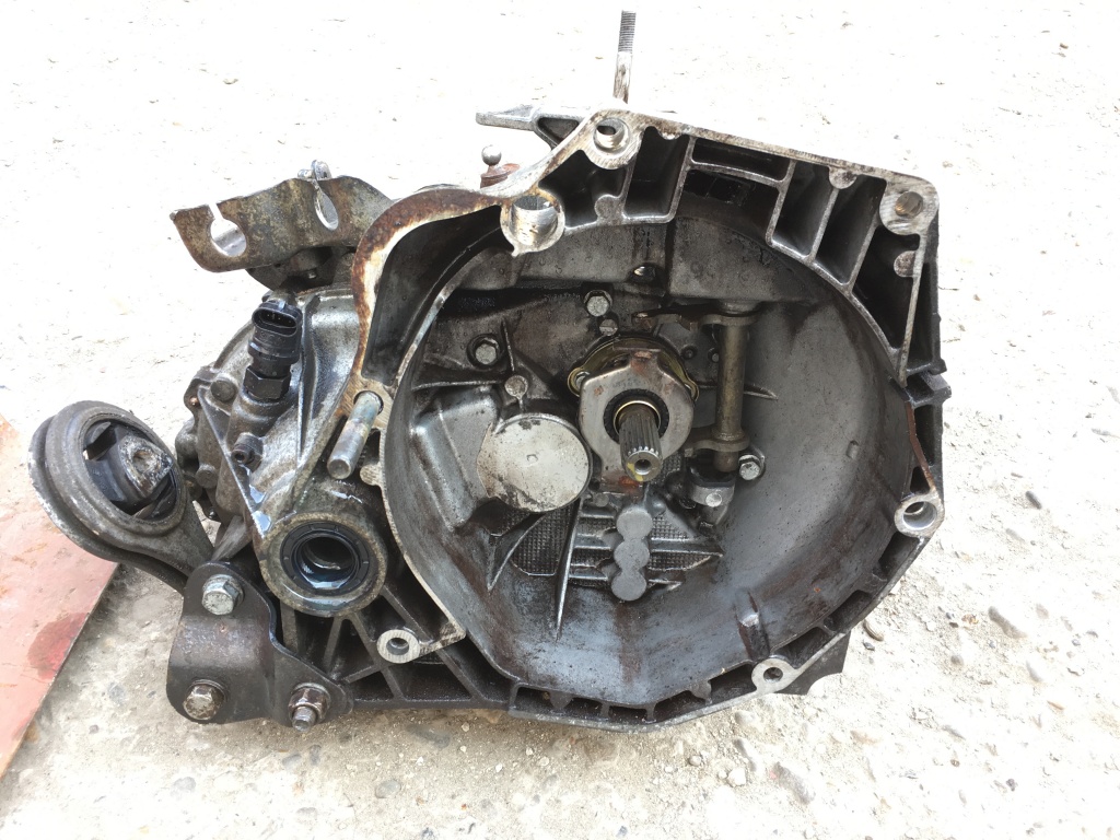 Cutie Viteze Fiat Doblo 1.3JTD 2005 - 2010