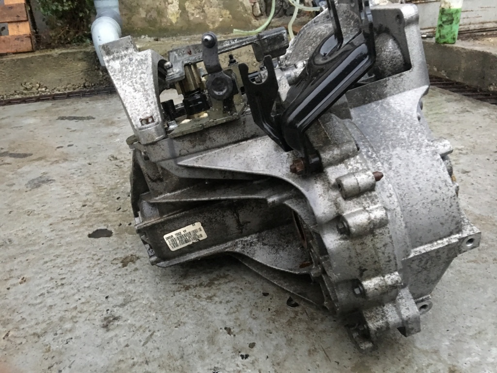 Cutie Viteze Ford C-Max 1.6TDCI 2003 - 2007