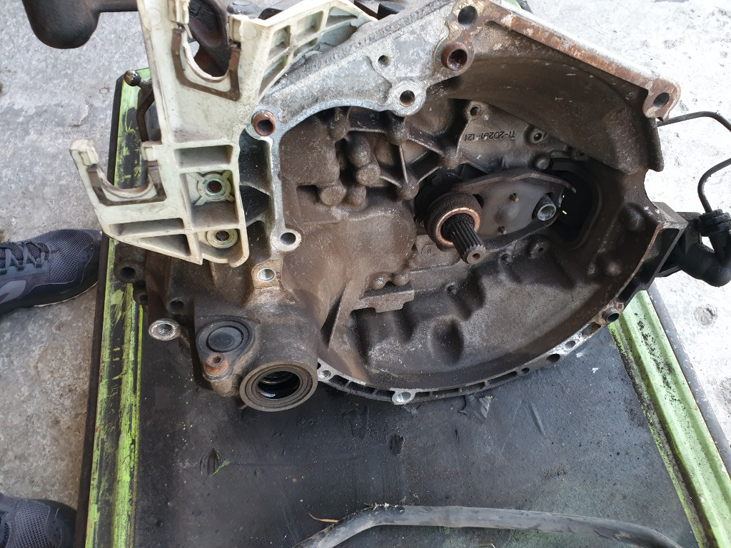 Cutie Viteze Ford Focus 2 1.8 tdci KKDA 4M5R-7F096-YA