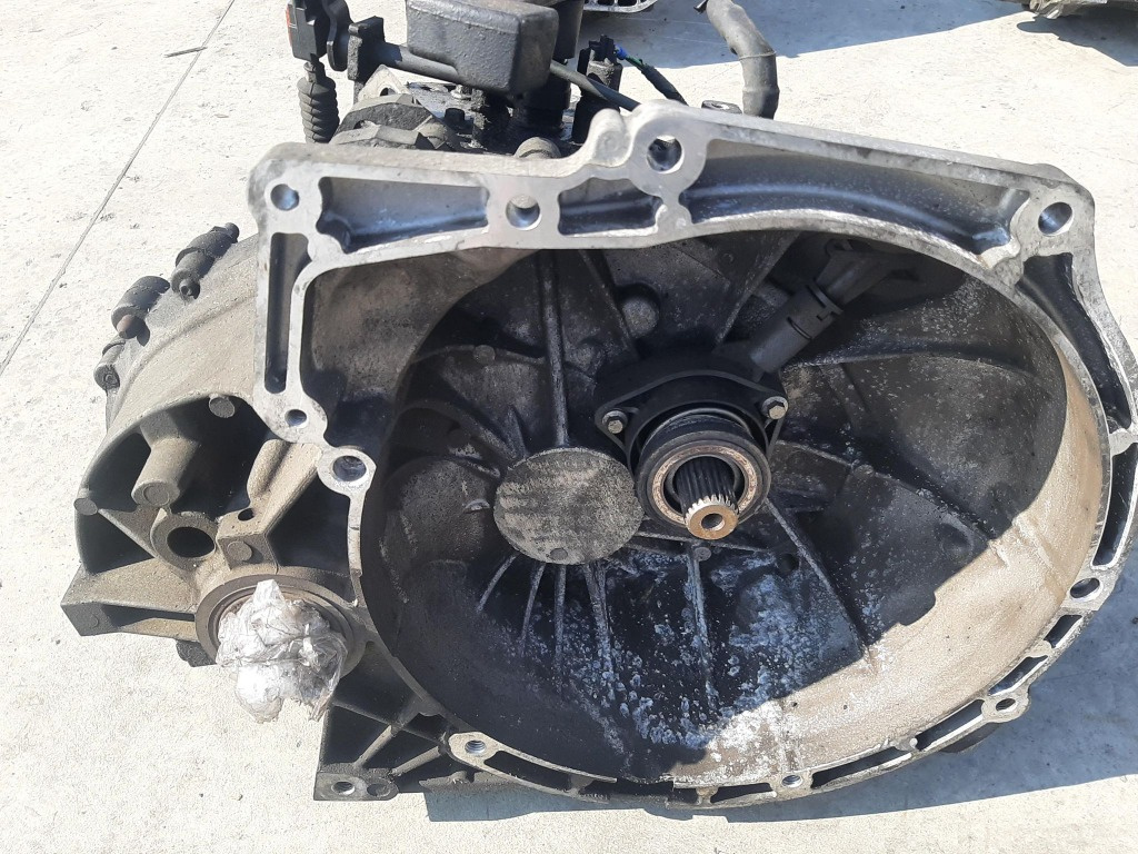 Cutie viteze manuala 1.6 tdci hhda ford focus 2 3m5r-7f096-yf