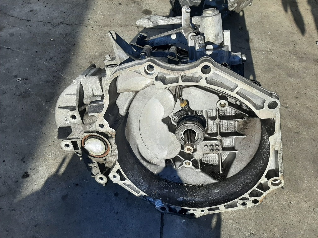 Cutie viteze manuala 1.7cdti a17dtr opel astra j 55194293 55192042