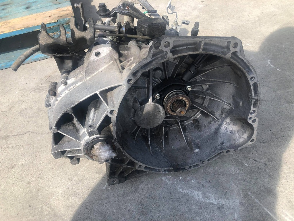 Cutie viteze manuala 1.8 tdci ford focus 2 4m5r-7f096-ya