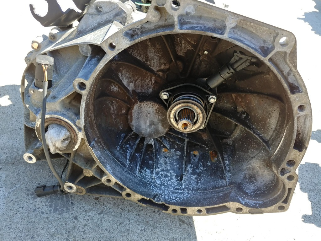 Cutie viteze manuala 1.8 tdci r3pa ford transit connect 2t1r7002bh 2t1r-7002-bh