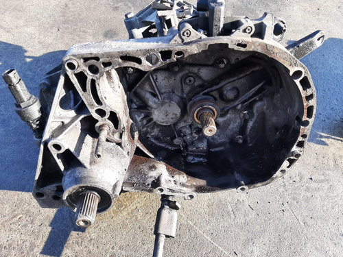 Cutie viteze manuala 1.9 dti renault clio 2 jb3905