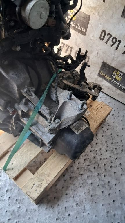 Cutie viteze manuala 5+1 Dacia Sandero 1.5 DCI an 2018 cod JR5341 / 320102944R