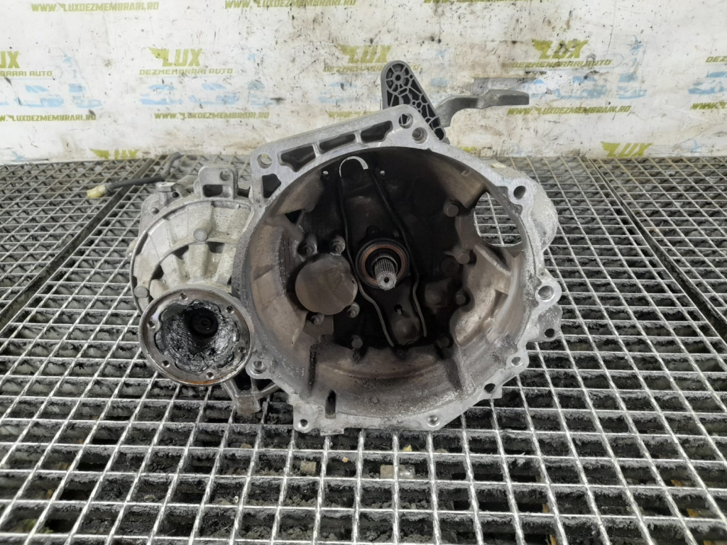 Cutie viteze manuala 5 trepte 1.6 tdi LUB Volkswagen VW Golf 6 [2008 - 2015] 1.6 tdi CAYC